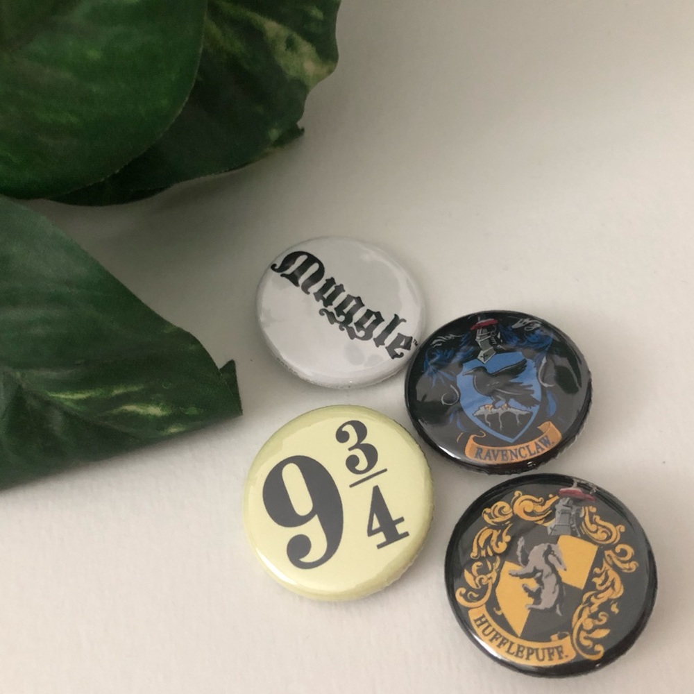 Harry Potter decor pins